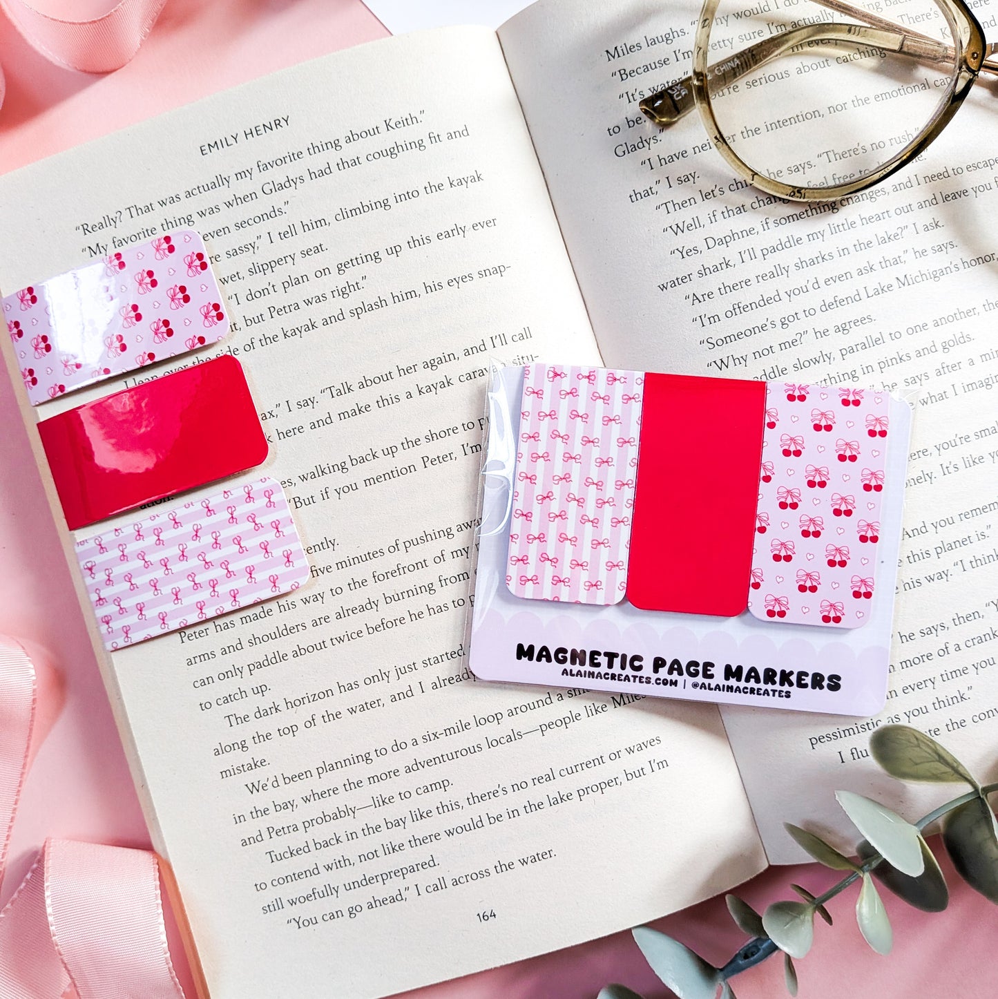 Coquette Magnetic Page Markers