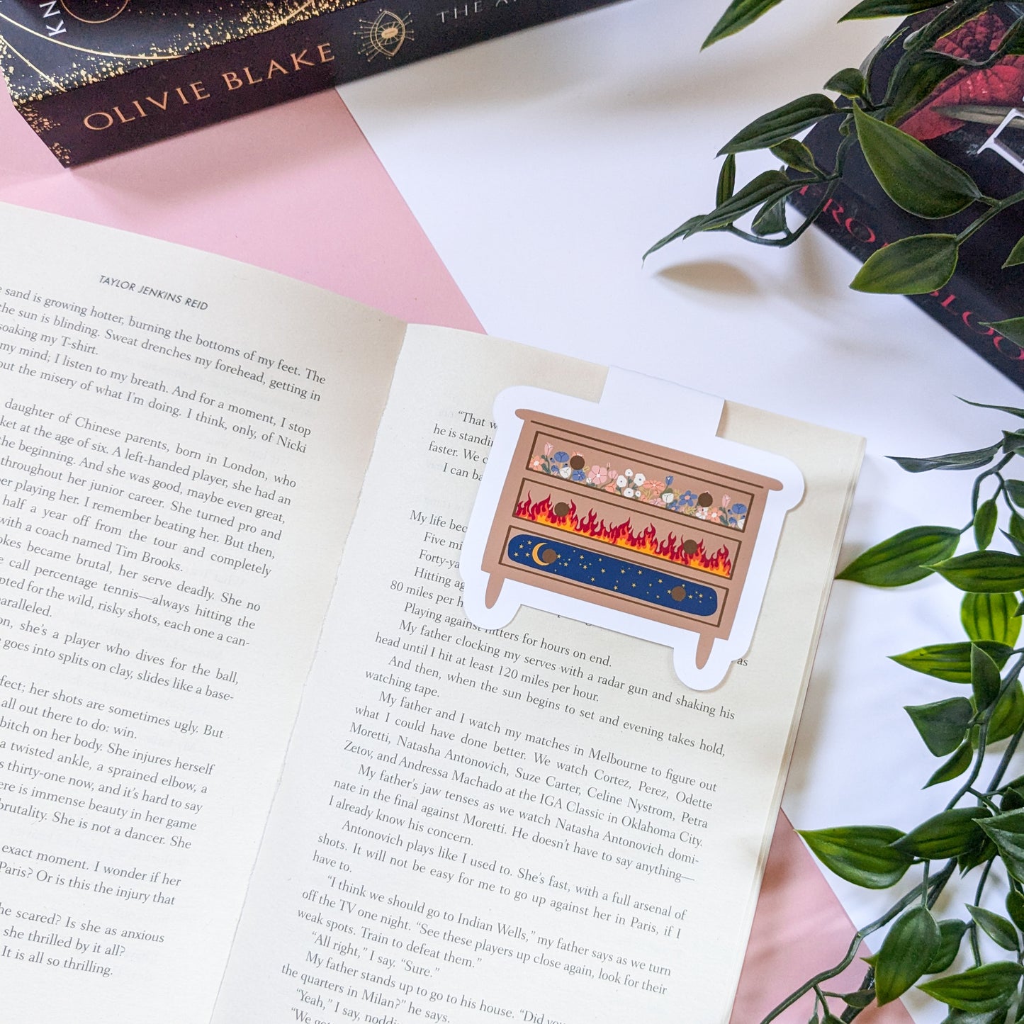 ACOTAR Dresser Magnetic Die-Cut Bookmark