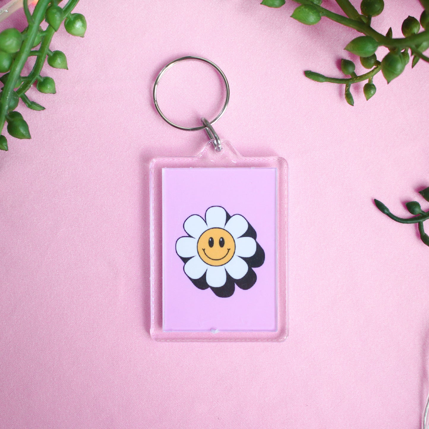 Retro Smiley Flower Acrylic Keyring