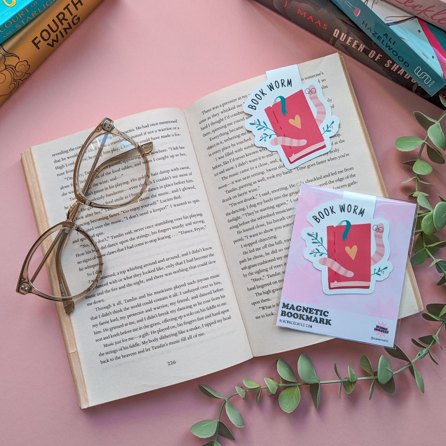 Bookworm Die-Cut Magnetic Bookmark