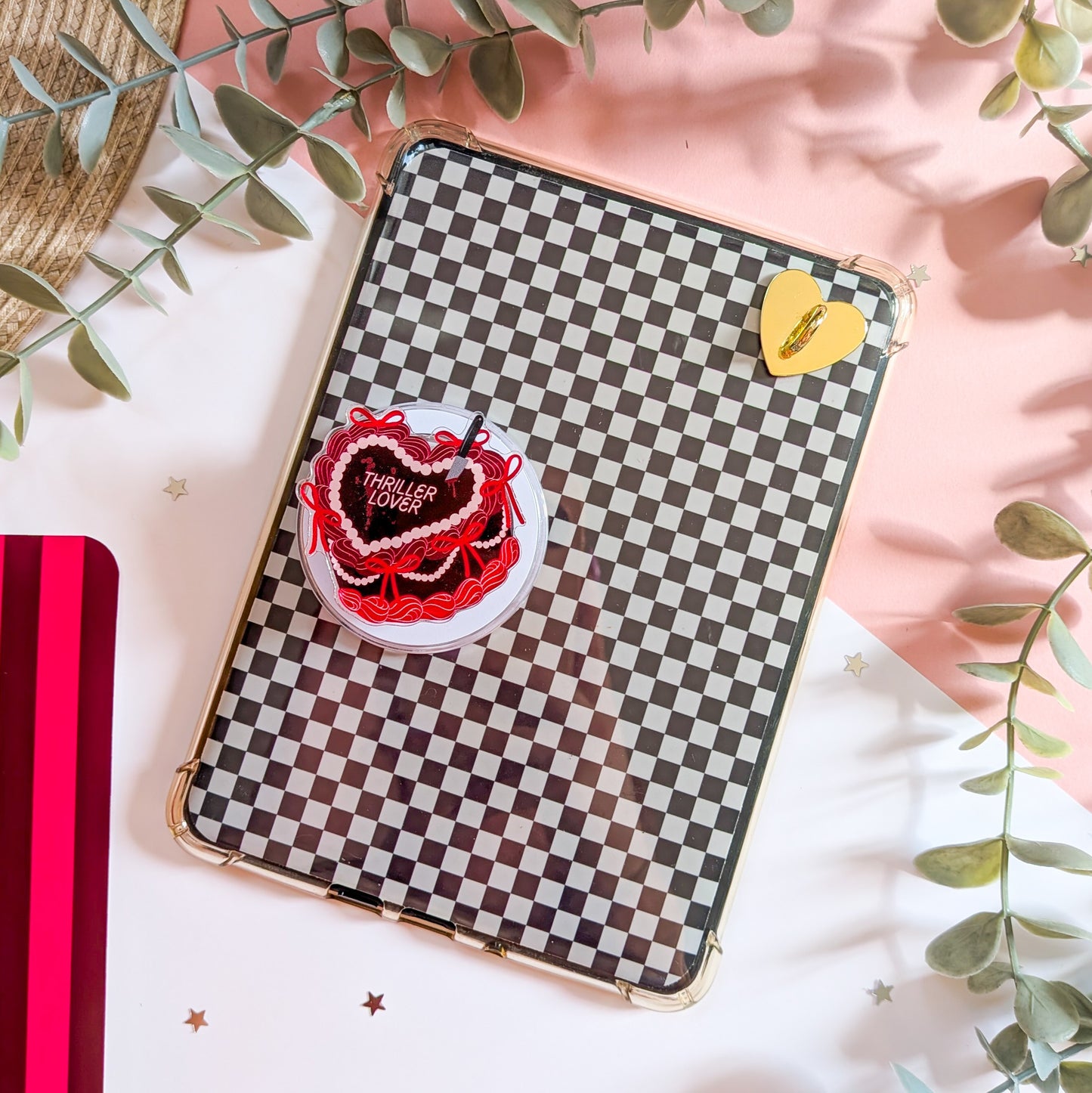 Thriller Lover Cake Magnetic Kindle/Phone Grip